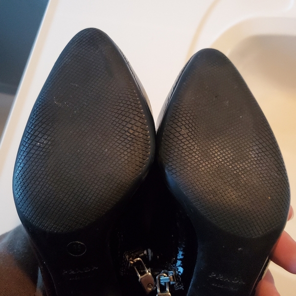 Prada Heels - Picture 5 of 7
